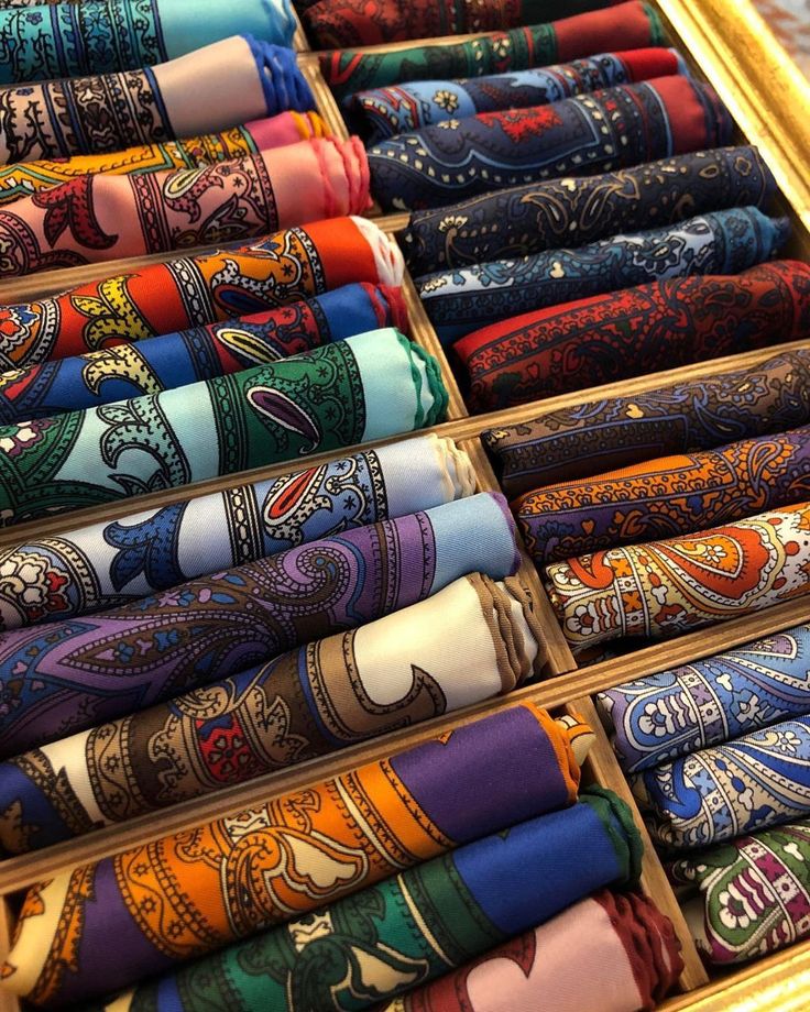 Pocket Square : Fab Exotica
